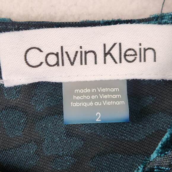 Calvin Klein Burnout Velvet Wrap Dress Women’s SZ 2 Dark Green Animal Print - Picture 3 of 16